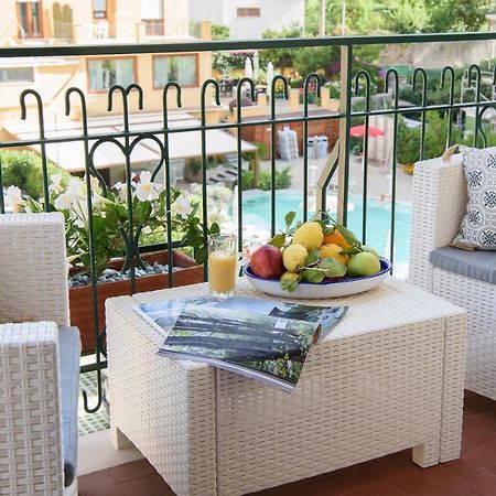 Les Suites Des Tout Le Monde Sorrento Luaran gambar