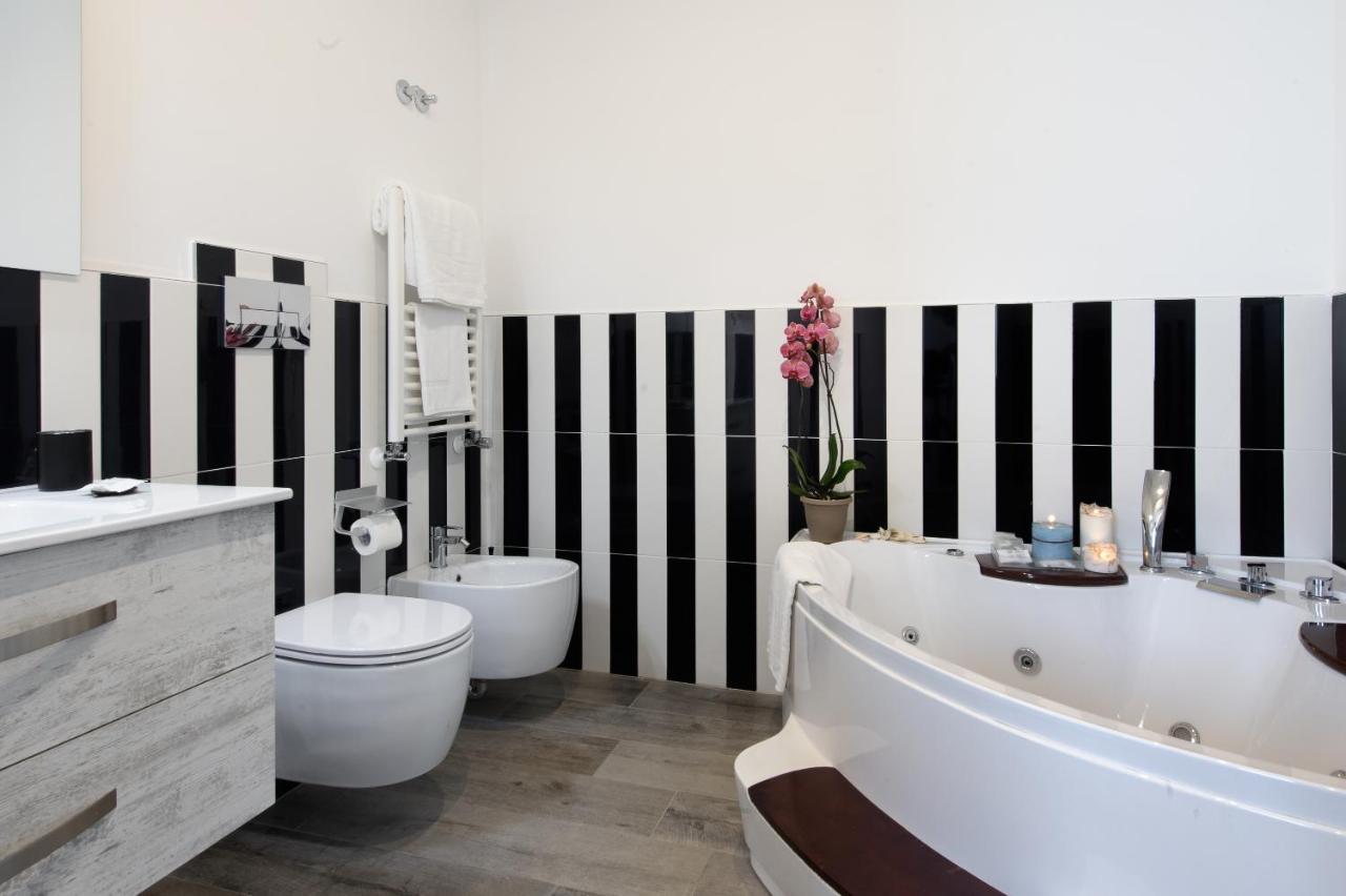 Les Suites Des Tout Le Monde Sorrento Luaran gambar