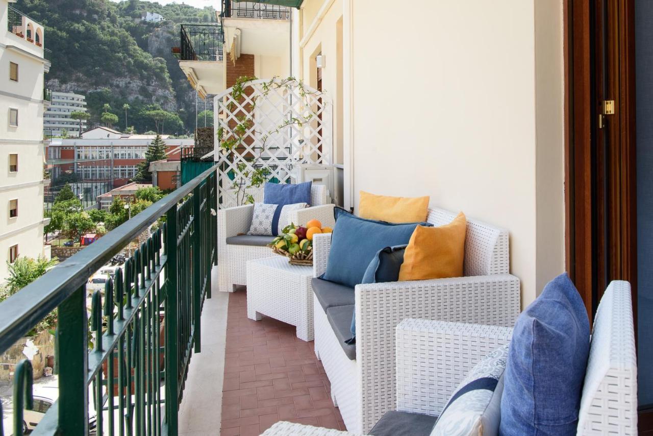 Les Suites Des Tout Le Monde Sorrento Luaran gambar