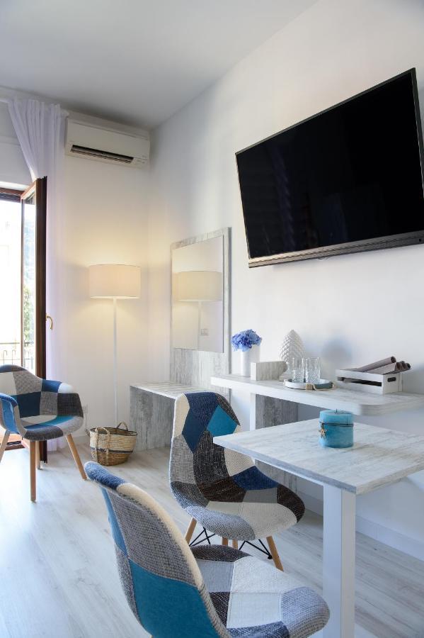 Les Suites Des Tout Le Monde Sorrento Luaran gambar